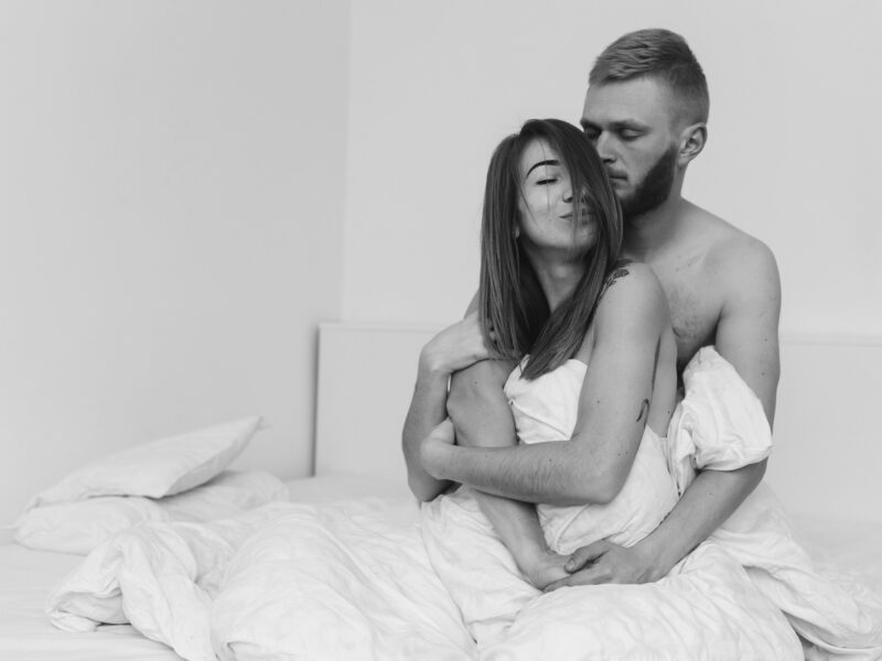 3633bet - Entre Desejos e Delírios: Uma Noite de Paixão